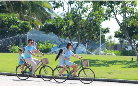 Yên bình cạnh trung tâm với biệt thự ven sông