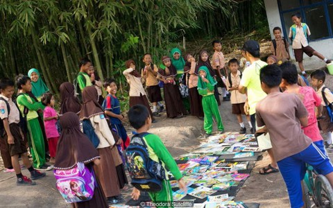Thuyền sách - thư viện di động đặc biệt ở Indonesia