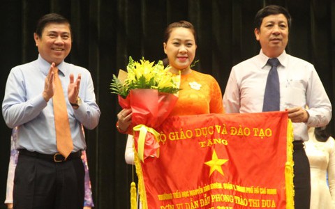 Thu hút người giỏi, giữ chân người tâm huyết với nghề giáo
