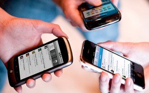 Phạt 5 nhà mạng di động hơn 1 tỉ đồng