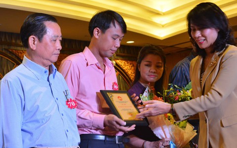 TP.HCM tuyên dương 18 mô hình chăm lo người nghèo