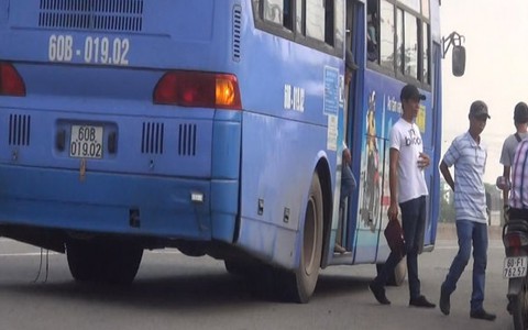 Trinh sát vào cuộc, hóa trang truy bắt giang hồ xe khách