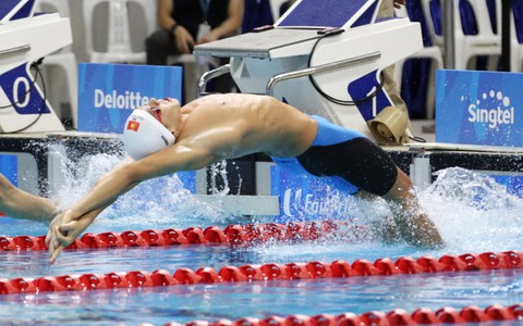 Trần Duy Khôi phá KLQG 200m ngửa
