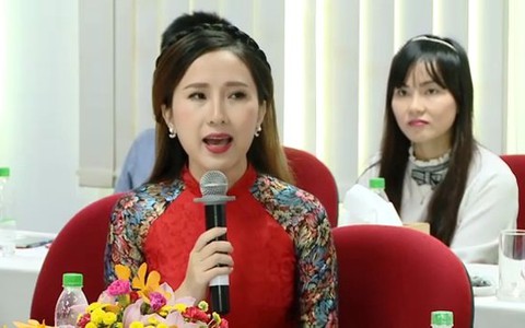Clip MC Hoài Hương kể chuyện vượt qua bệnh ung thư