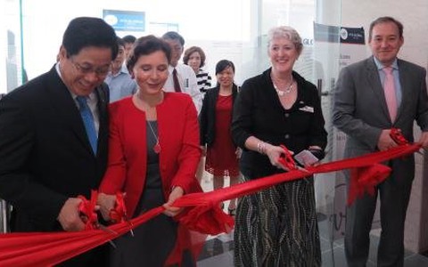 Mở Trung tâm tiếp nhận hồ sơ thị thực Anh, Australia tại Đà Nẵng