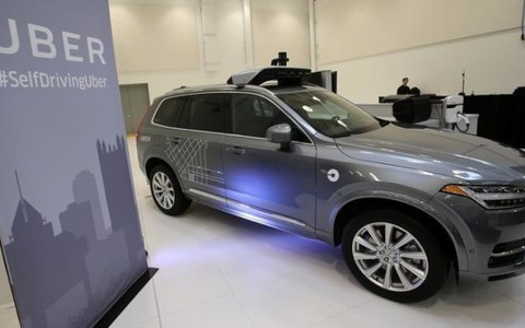 Thử nghiệm xe không người lái UberX tại Mỹ
