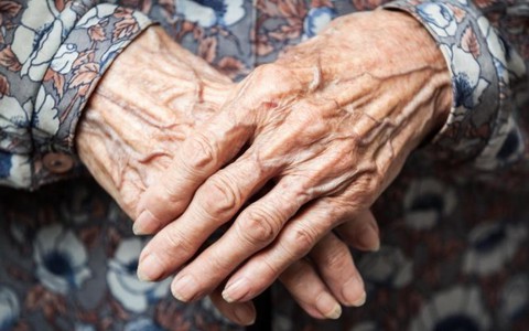 Thoái hóa khớp bàn tay ở người cao tuổi
