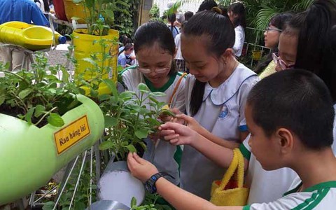 Nỗ lực giúp người trẻ ý thức bảo vệ môi trường