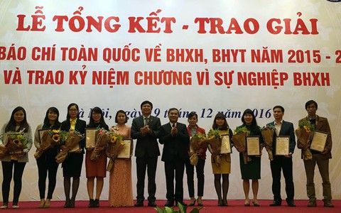 Tuổi Trẻ nhận giải báo chí toàn quốc về BHXH, BHYT