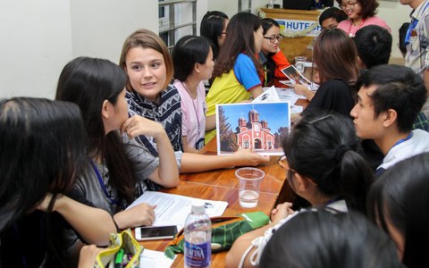 Học Ngôn ngữ Anh - nắm bắt cơ hội việc làm đa dạng