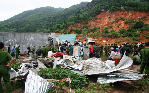 Audio 21-12: Tang thương dưới chân núi Đá Hang