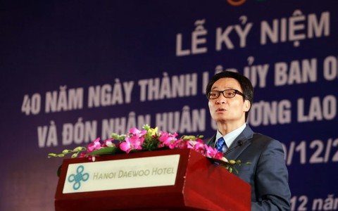 “Mỗi người dân không thể dốt, không thể yếu”