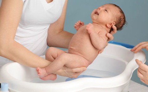 Chăm sóc trẻ sơ sinh đúng cách
