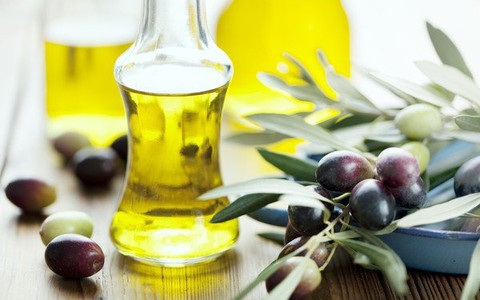 Dầu ôliu giúp người lớn tuổi giảm nguy cơ đột quỵ