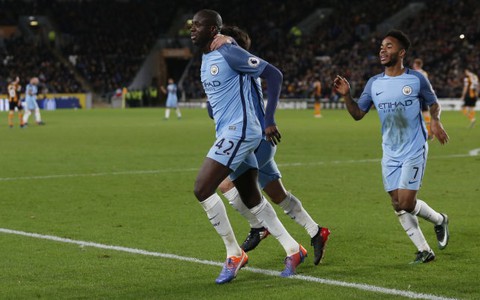 M.C thắng dễ đội cuối bảng Hull City