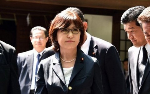 Bộ trưởng Quốc phòng Nhật thăm đền Yasukuni