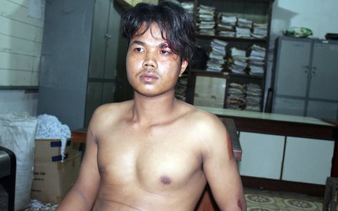 Bắt nghi can dùng dao khống chế một phụ nữ cướp xe