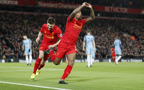 Wijnaldum tỏa sáng, Liverpool hạ đo ván M.C tại Anfield