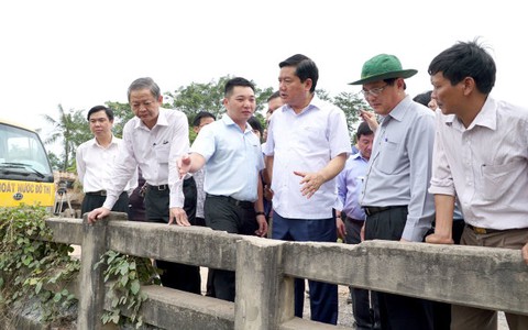 Giao toàn bộ cống ngăn triều cho quận huyện quản lý