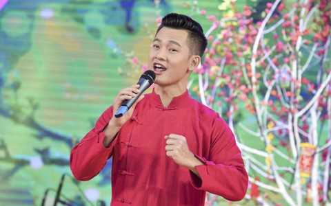 Lần đầu tiên Đức Tuấn hát Ly rượu mừng trên sóng truyền hình