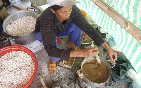 Bánh nổ nếp ngự Sa Huỳnh nghe mùi là biết tết