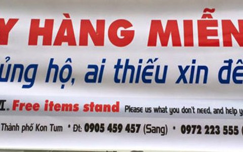 Quầy hàng miễn phí giúp người nghèo phố núi đón tết