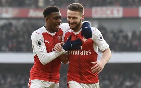 Thắng nghẹt thở Burnley, Arsenal chiếm ngôi nhì bảng