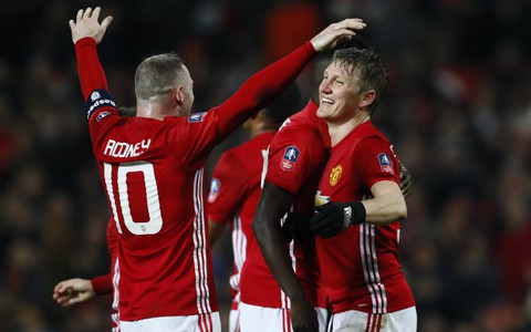 Đè bẹp Wigan, M.U vào vòng 5 Cúp FA