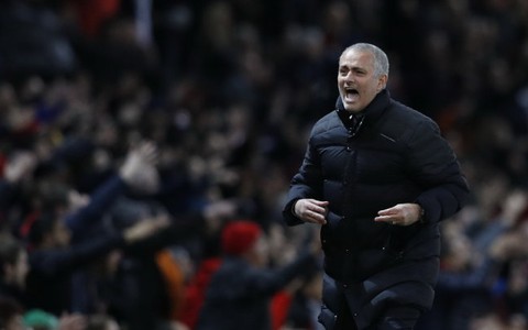 Mourinho chưa chữa được bệnh của M.U