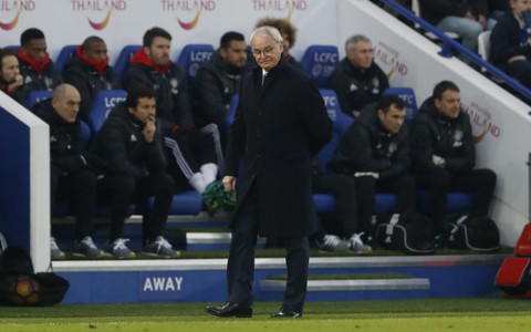 HLV Ranieri: “Phòng thay đồ Leicester không bất ổn”
