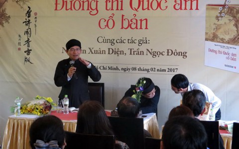 Đường thi quốc âm cổ bản: bất ngờ Tú Xương là dịch giả