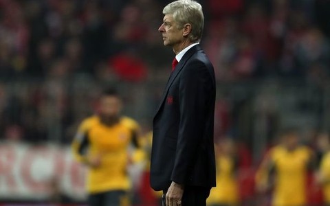 “Ông Wenger nên rời Arsenal vào cuối mùa”