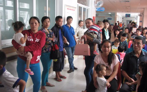 Bệnh trái mùa tăng đột biến ở miền Tây