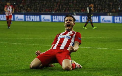 Thắng dễ Leverkusen, Atletico Madrid đặt một chân vào tứ kết