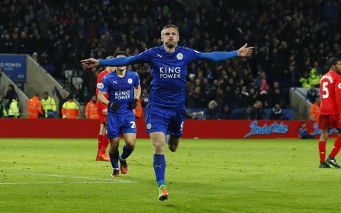 Vardy lập cú đúp, Leicester nhấn chìm Liverpool