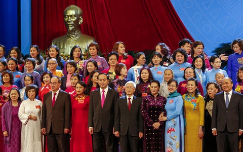 Phụ nữ phải là người thắp lửa mỗi nhà