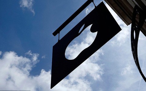 Cuộc đua "trợ lý ảo" cho thiết bị di động của Apple
