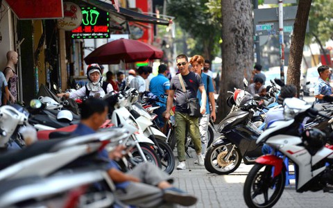 Audio 12-3: Dọn vỉa hè quyết liệt nhưng phải nhân văn
