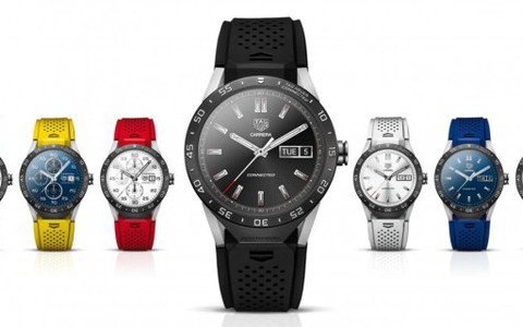2017: Đồng hồ thông minh (smartwatch) bán chạy hơn 18%