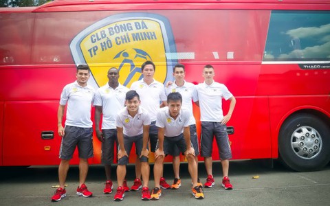 Điểm tin tối 22-3: CLB TP.HCM có xe buýt chở đội 5,5 tỷ đồng