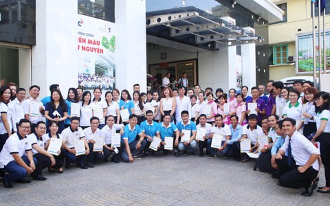 Cán bộ, nhân viên TTC đồng loạt hiến máu tự nguyện