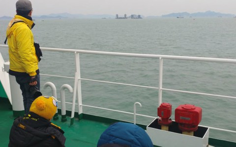 Đã nâng một phần phà Sewol lên khỏi mặt nước