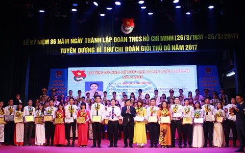 Tuyên dương 100 bí thư chi đoàn giỏi thủ đô năm 2017