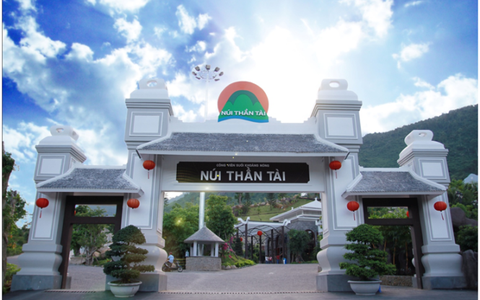 Đến Đà Nẵng tắm suối khoáng nóng