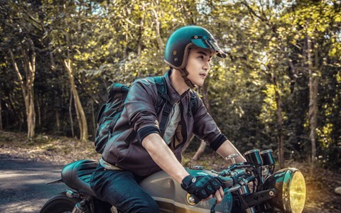 Quán quân Khởi đầu ước mơ tung MV Đón bình minh