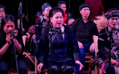 Dàn nhạc Đông Nam Á bước chạy đà khá lạ