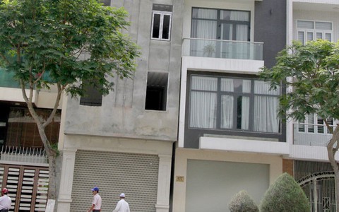 Khách sạn 7 tầng tại Đà Nẵng nghiêng, làm nứt nhà dân