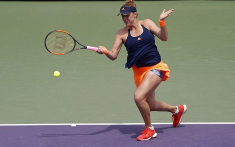 Kerber thua sốc Pavlyuchenkova ở chung kết Monterrey mở rộng 2017