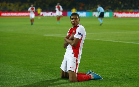 Monaco may mắn đá bại Dortmund tại Signal Iduna Park
