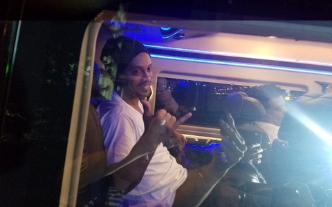 10g30 hôm nay (13-4): Ronaldinho trả lời bạn đọc Tuổi Trẻ